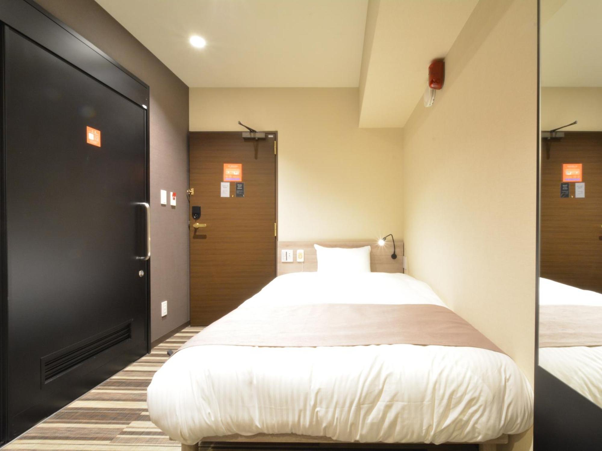 Hotel Sanrriott Shinsaibashi Осака Екстериор снимка