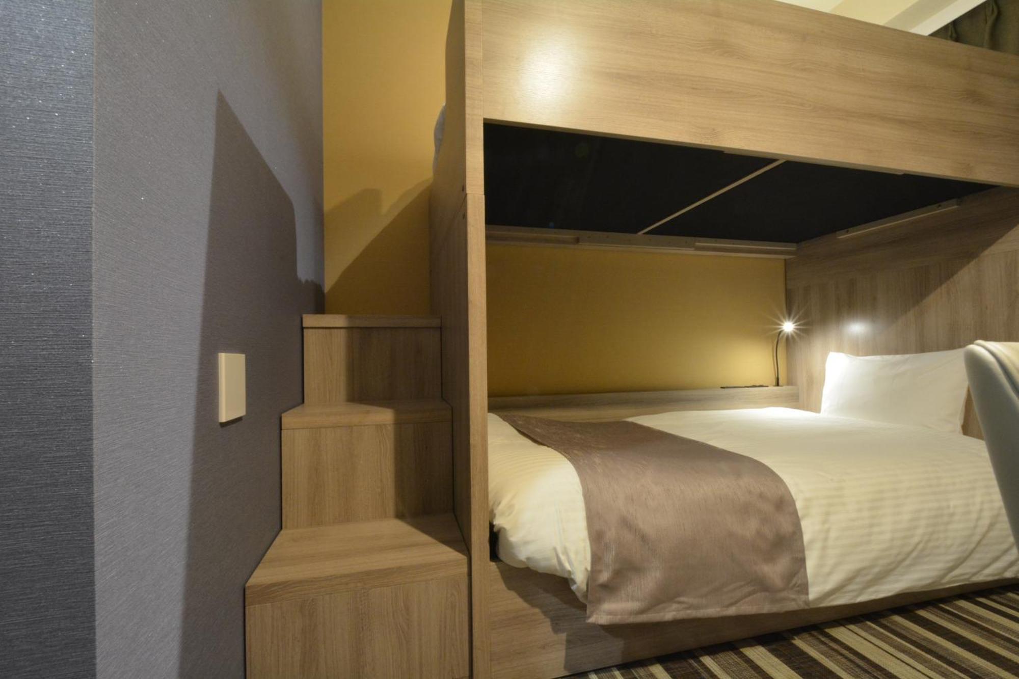 Hotel Sanrriott Shinsaibashi Осака Екстериор снимка